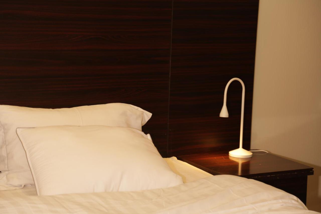 Spacious At Basla St 3 Mins From King Fahd Stadium